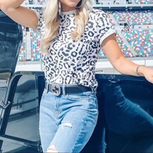 Women’s Leopard Print Top | NWT | Large - Picture 7 of 7